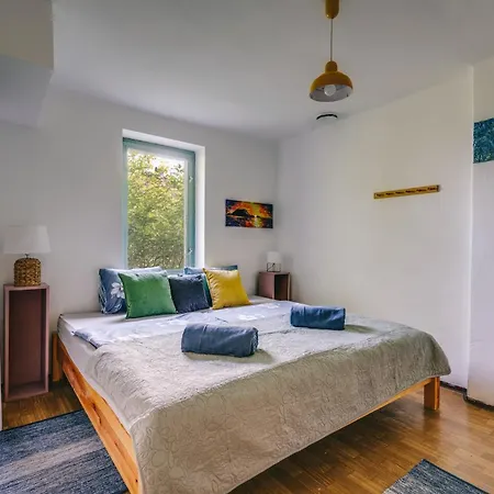 Hillside 2 A Szent Gyoergy-hegy Lankain بيت للعطل