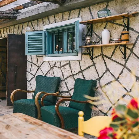 Holiday home Hillside 2 A Szent Gyoergy-hegy Lankain Tapolca