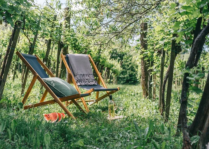 Hillside 2 A Szent Gyoergy-hegy Lankain בית נופש טפולצה